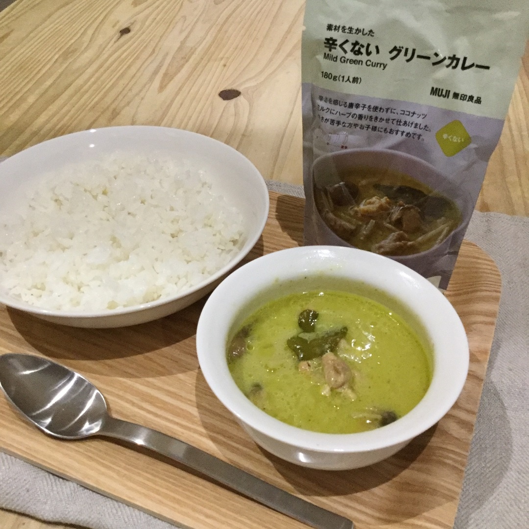 キービジュアル画像：素材を生かした 辛くない グリーンカレー｜スタッフのおすすめ