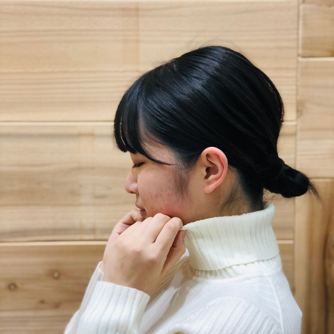 【アピタタウン金沢ベイ】チクチクおさらばで首元あったか『首のチクチクをおさえた洗えるセーター』