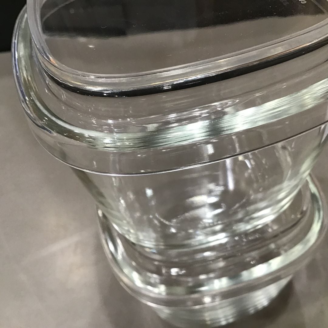 ガラス容器