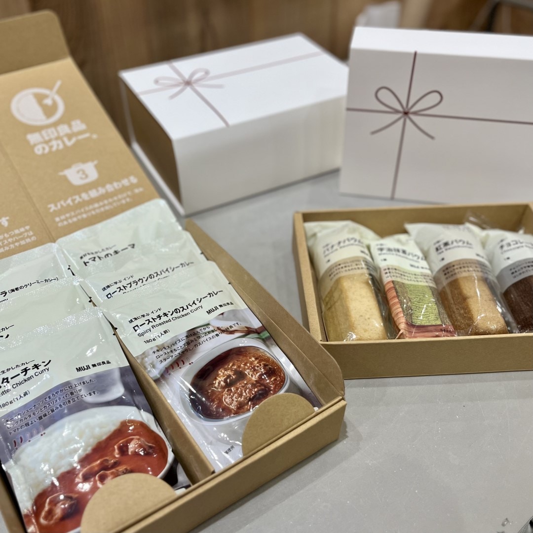【イオンモール新発田】夏の贈り物におすすめのレトルトカレー・バウムギフト