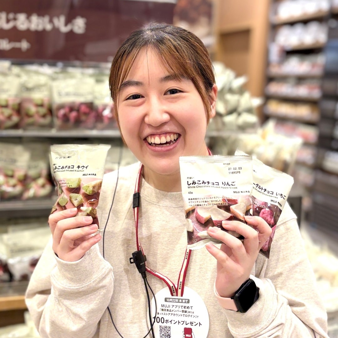 【イオンモール新発田】フルーツの甘みを生かした、しみこみチョコシリーズ_9FywAj