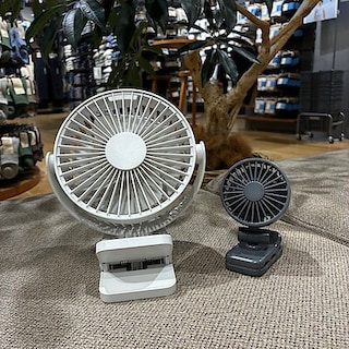 【COCOSA熊本下通】「本格的な夏を迎える前に」置いても使える充電式クリップファン