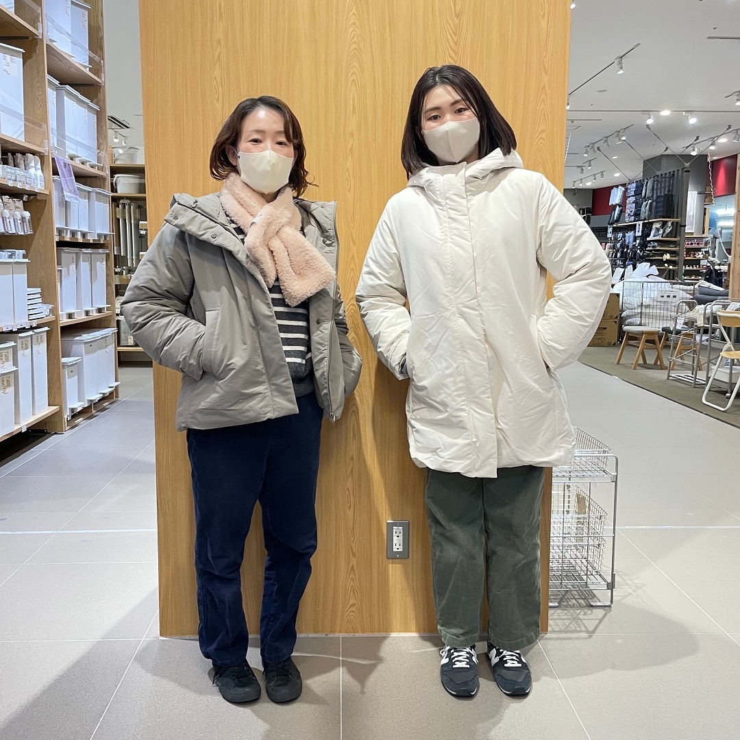 スタッフ２名のダウン着用写真