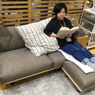 【いわきペッペ】新商品「くつろぎを考えた木製アームレスソファ」のご紹介