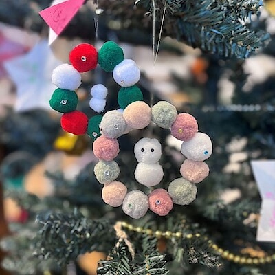 【岡崎竜美丘】 12/13～12/14 ワークショップ　-クリスマスに向けて、デコレーションボールでリースを作ろう！-