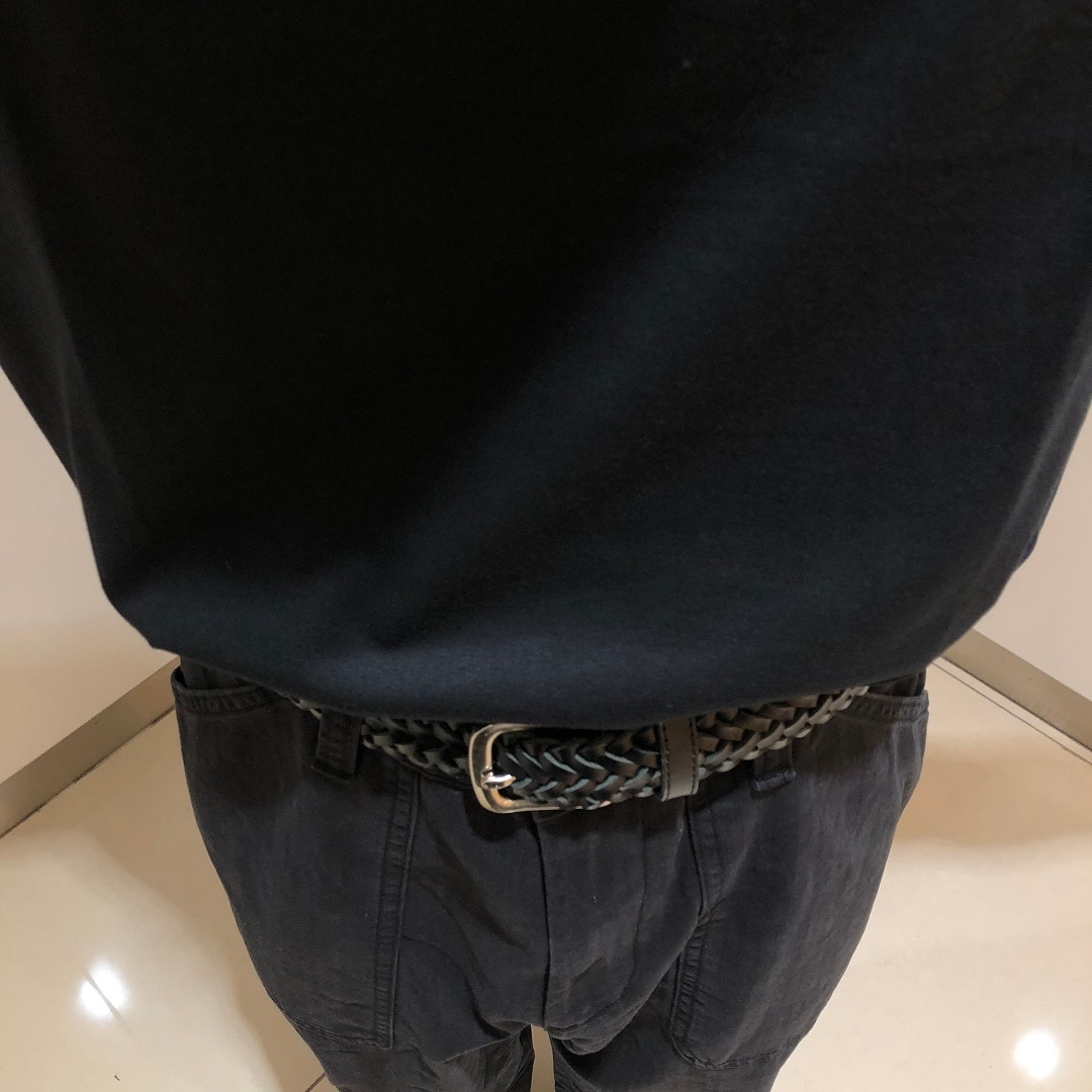 男の子が立っている写真