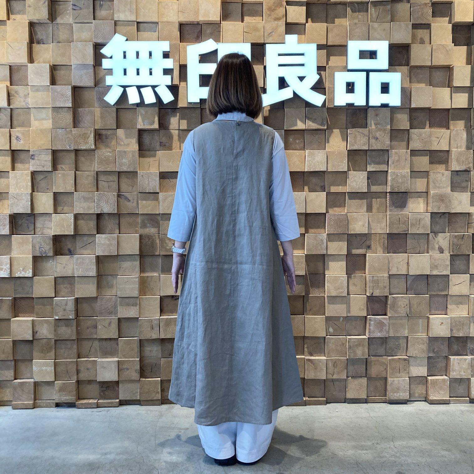 後ろ姿