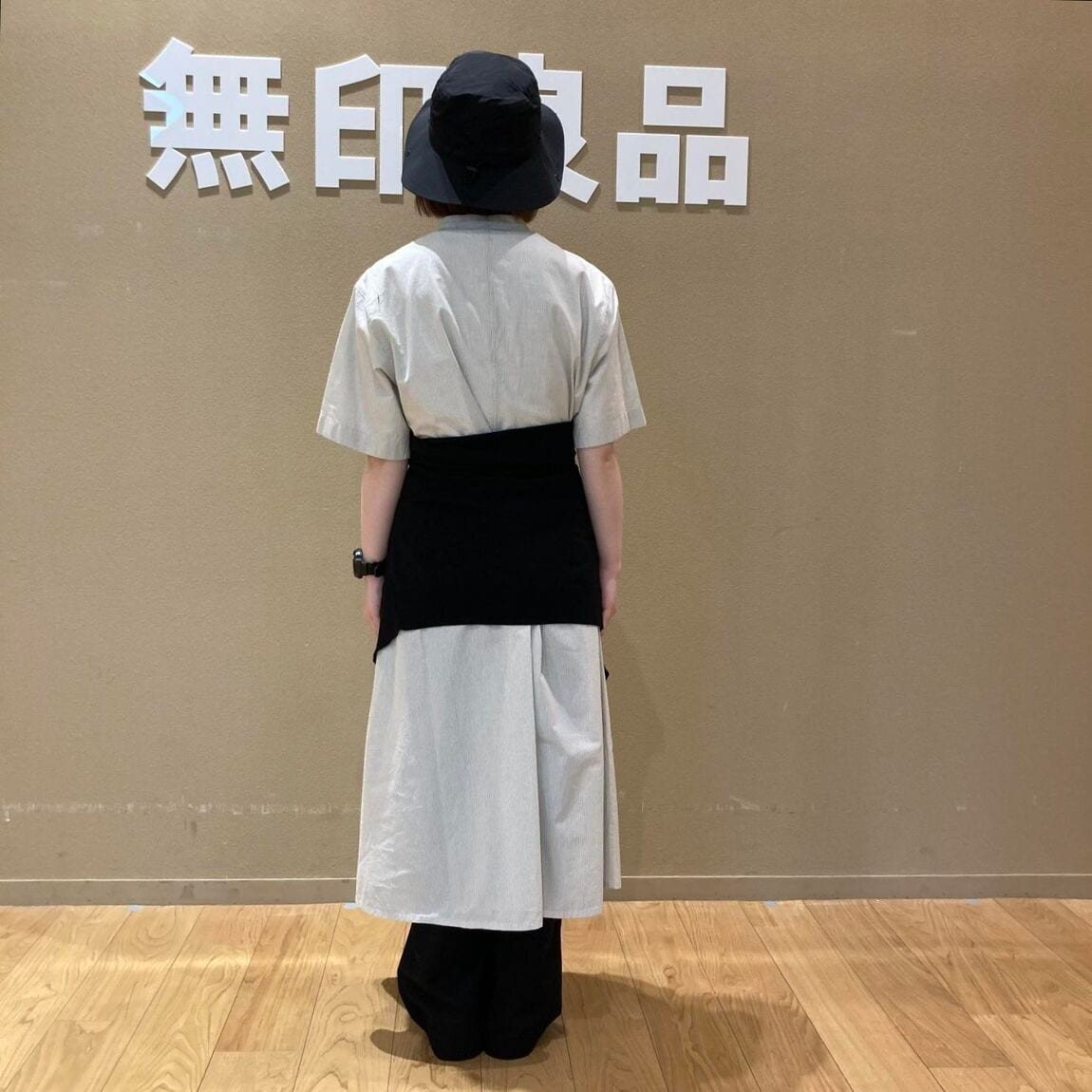 後ろ姿