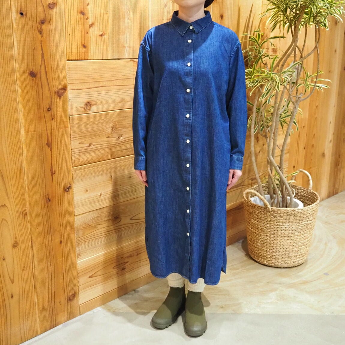 首から下全身