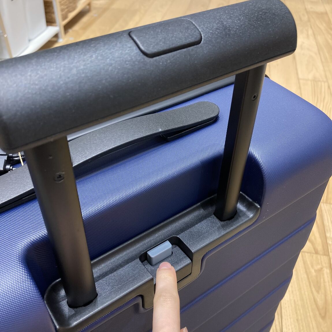 ハードキャリーケースボタン