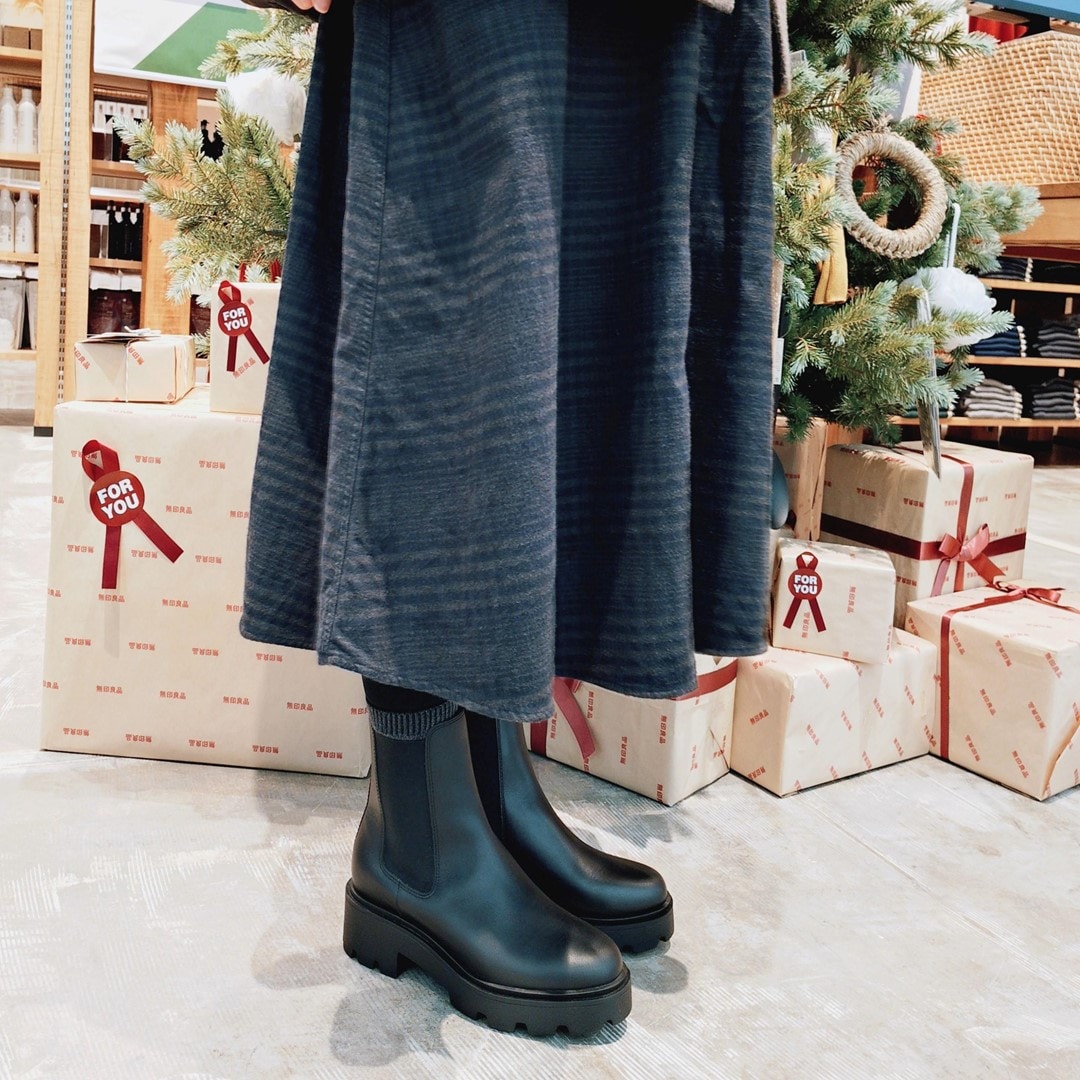 046867_20251129_01_01