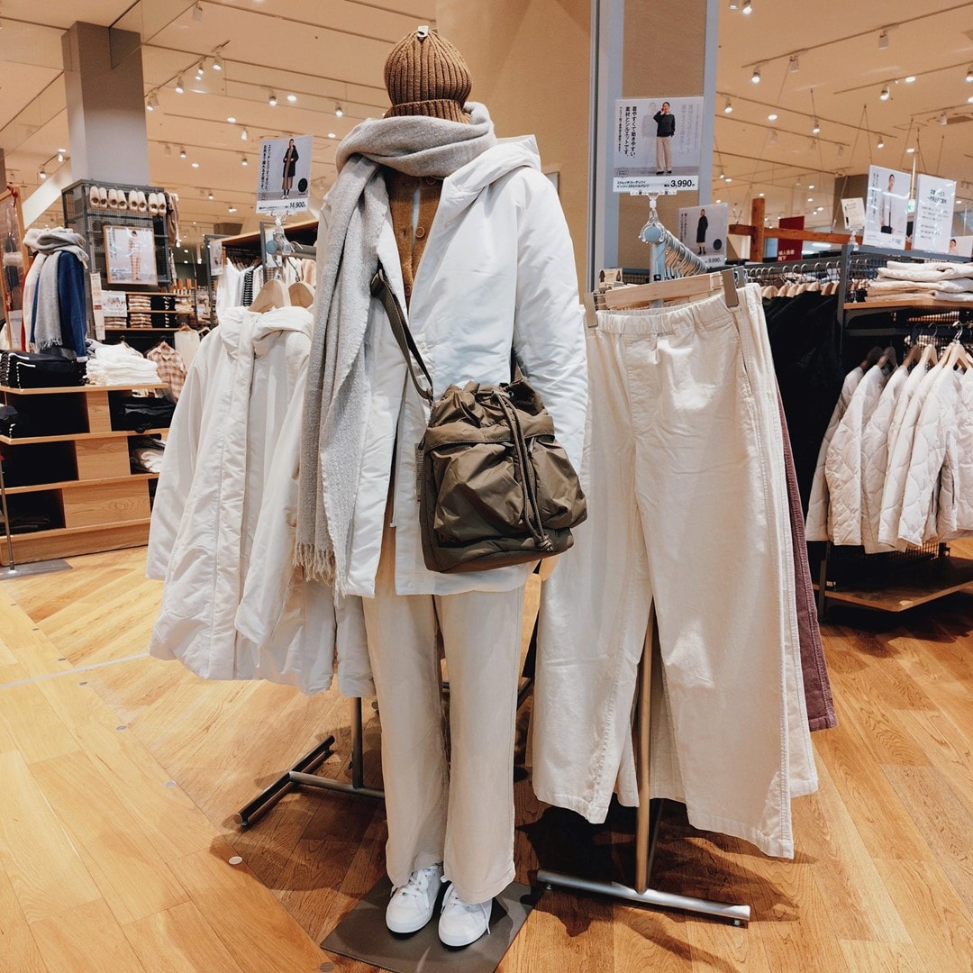 046867_20251129_01_04