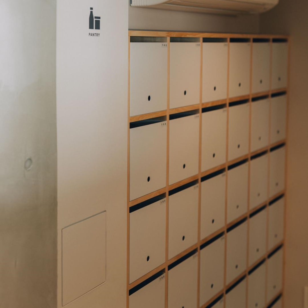 【銀座】シェアハウスのパントリー収納｜法人担当