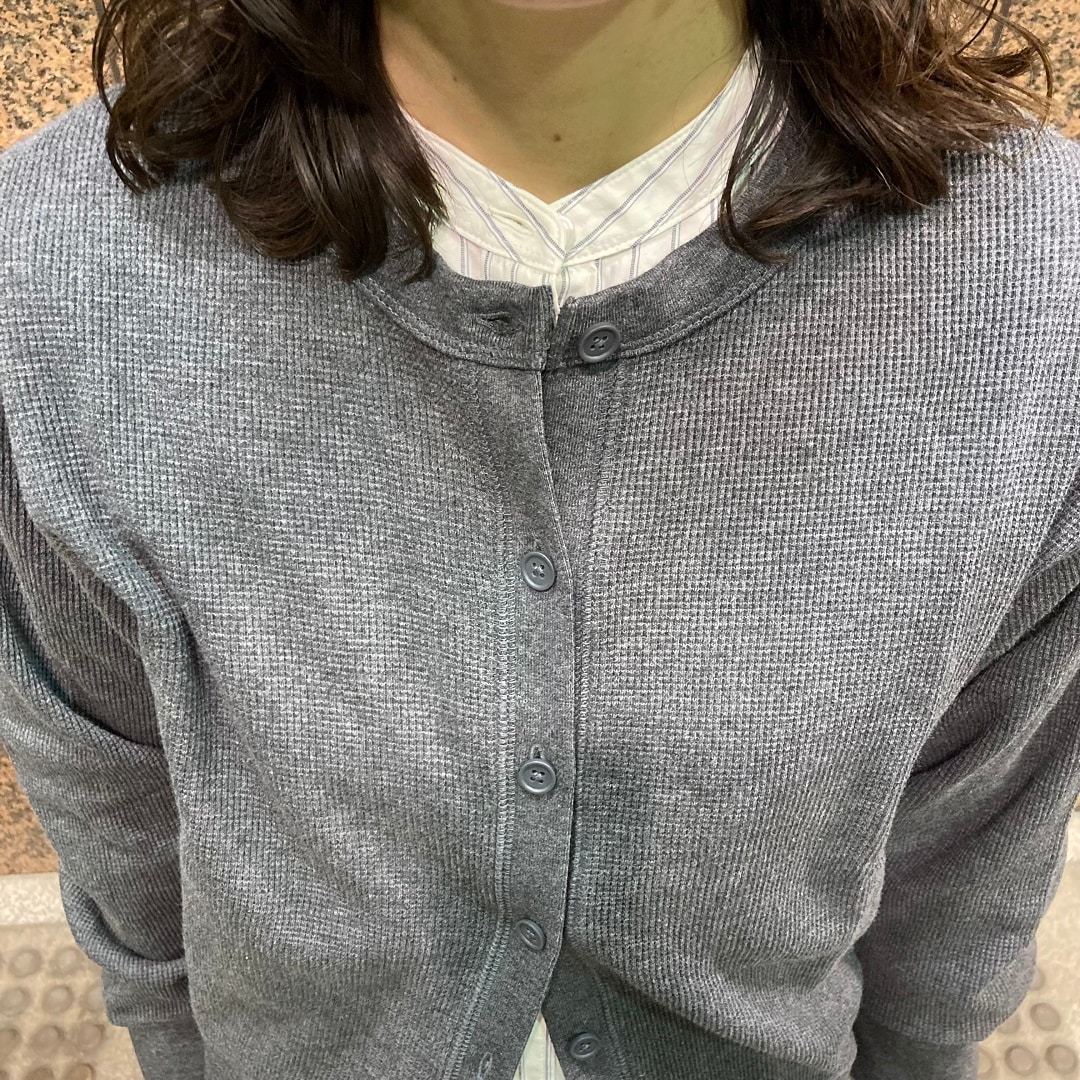 女の子が立っている写真