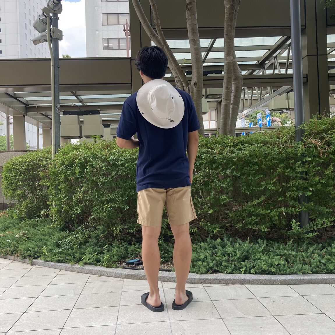 ハーフパンツを着た男性の写真