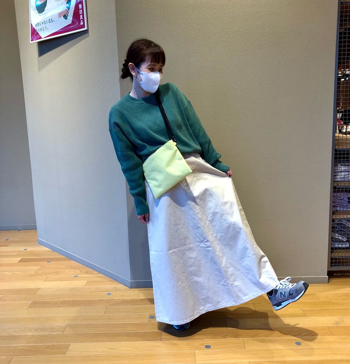 ①