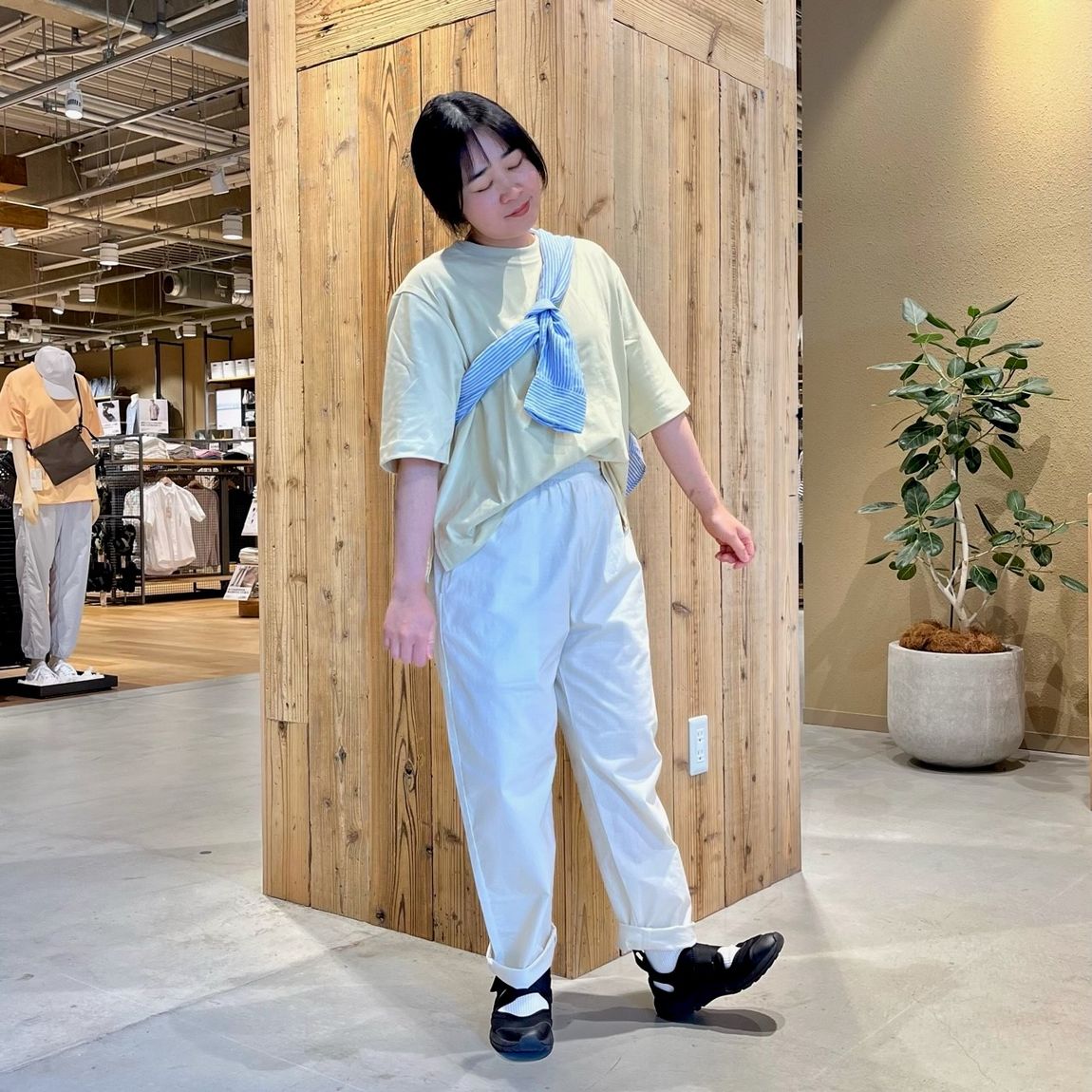 ③