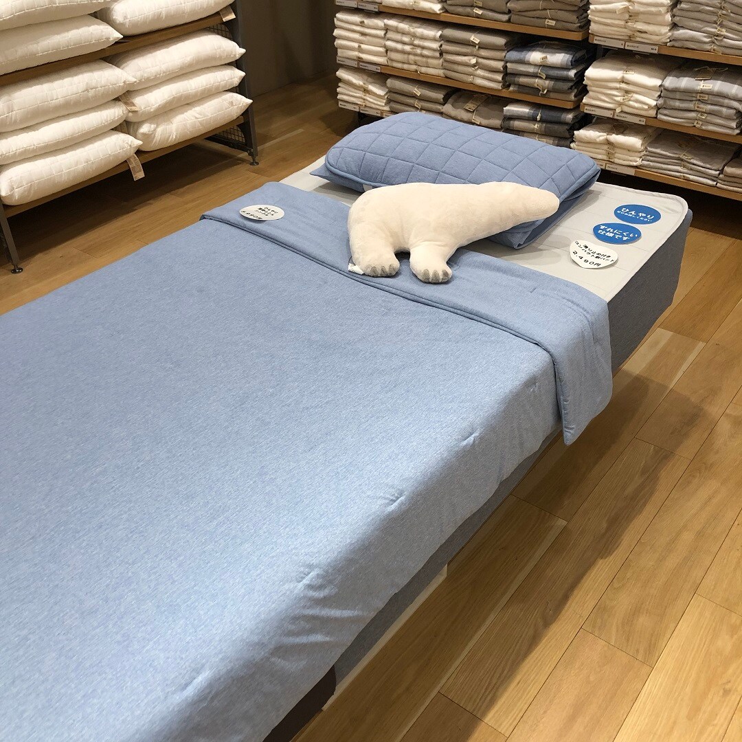 ひんやり寝具で、快適な睡眠を