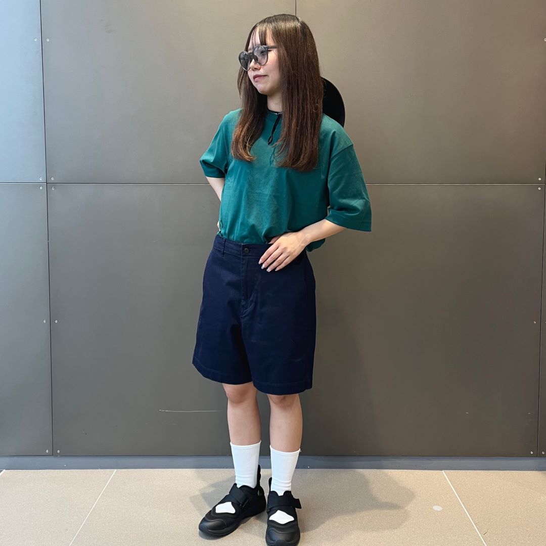 グリーン