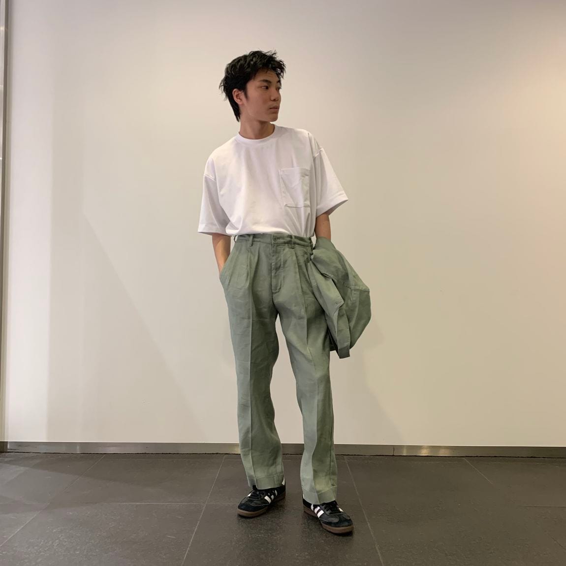 紳士着衣　全身　涼感ワイドTシャツ　ヘンプ混タックストレートパンツ