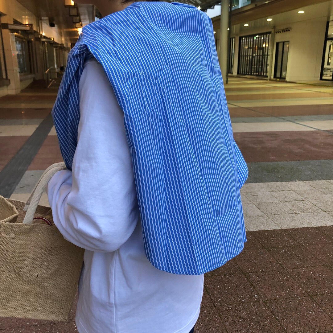 うしろ