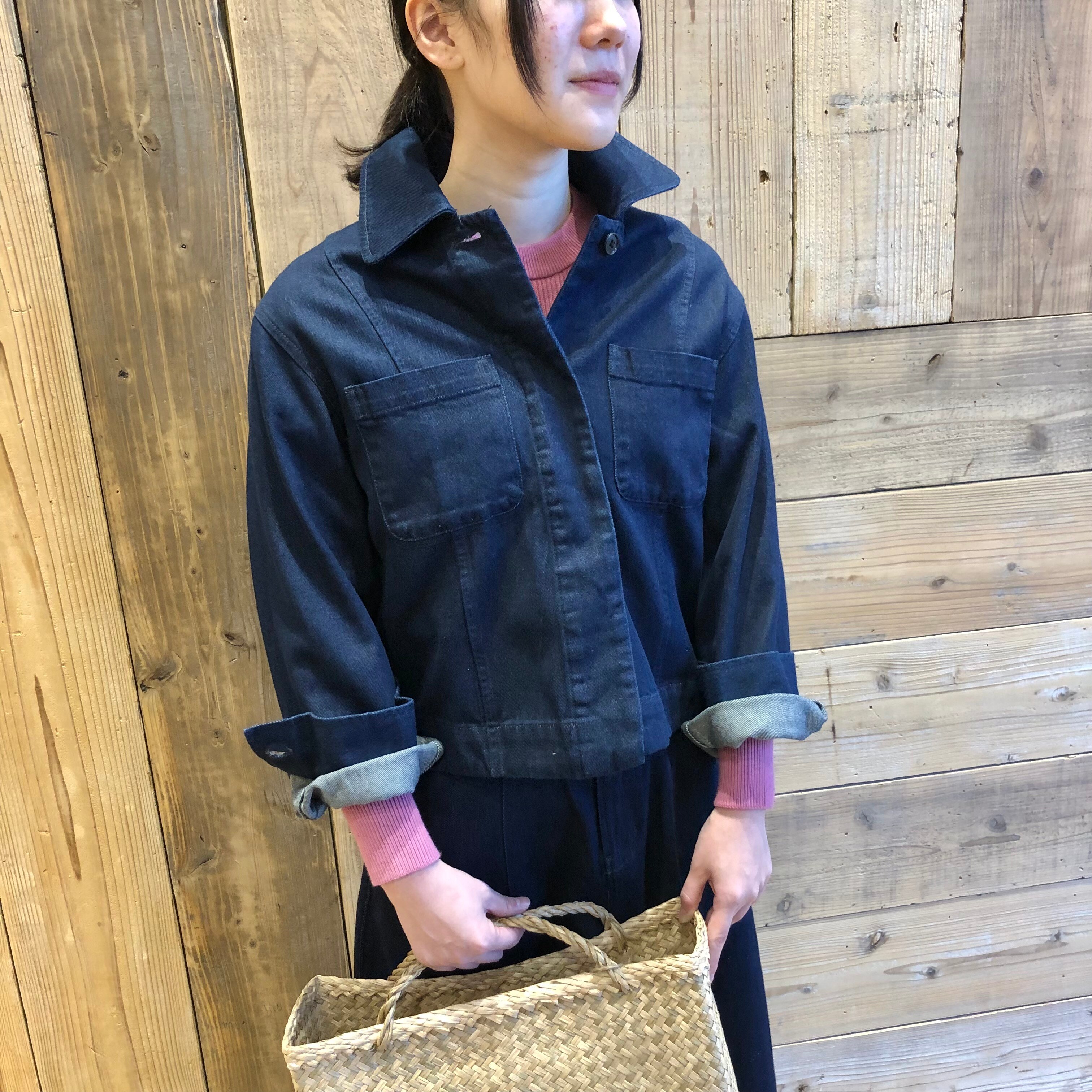 デニムジャケットのボタンを閉めたときの着用感