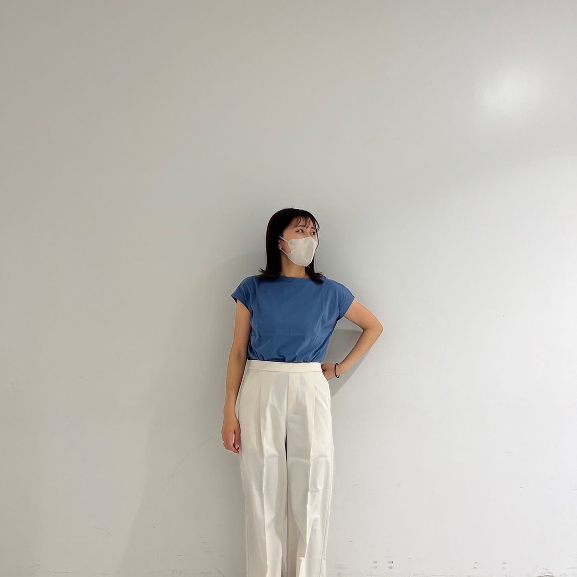 ブルー