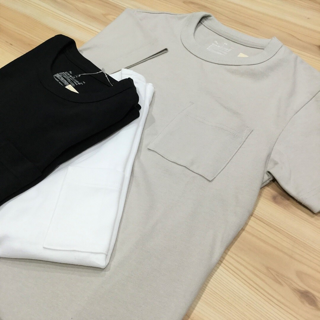 Tシャツ