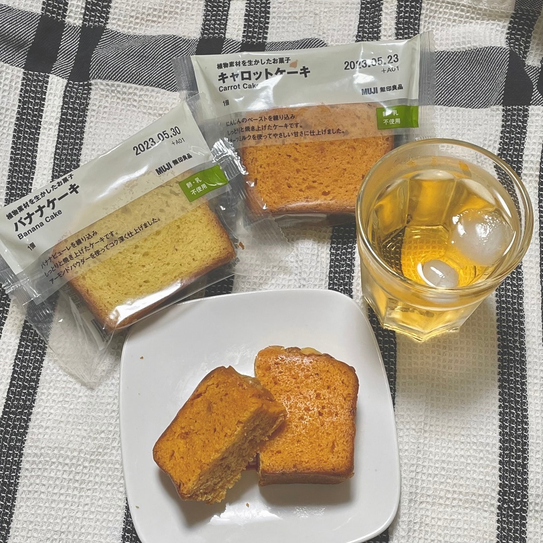 お茶とケーキ