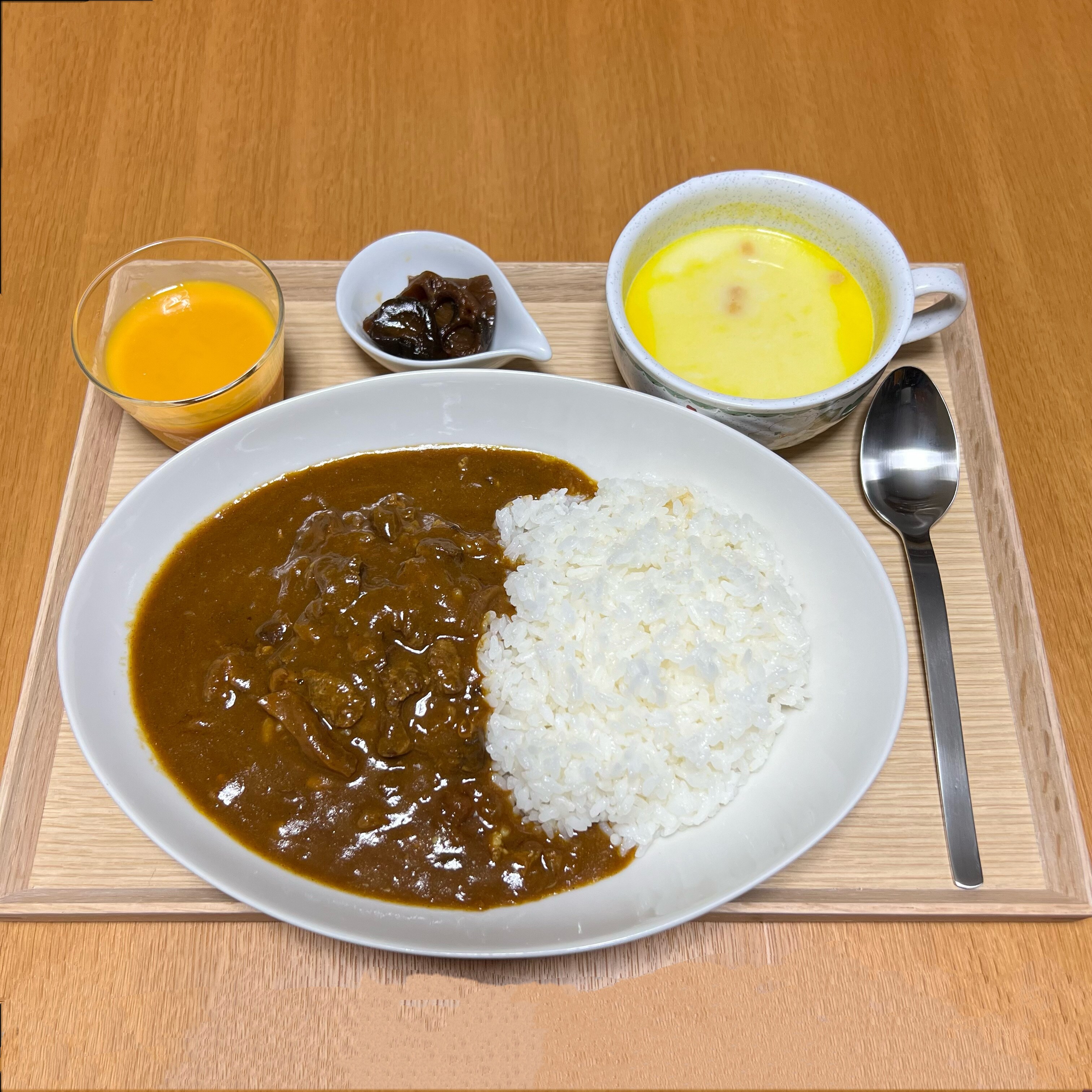 牛すじカレー