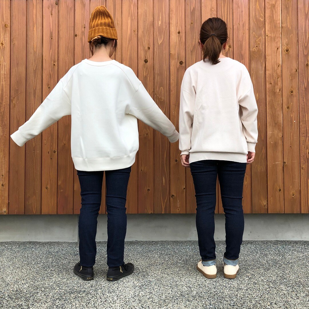 後ろ