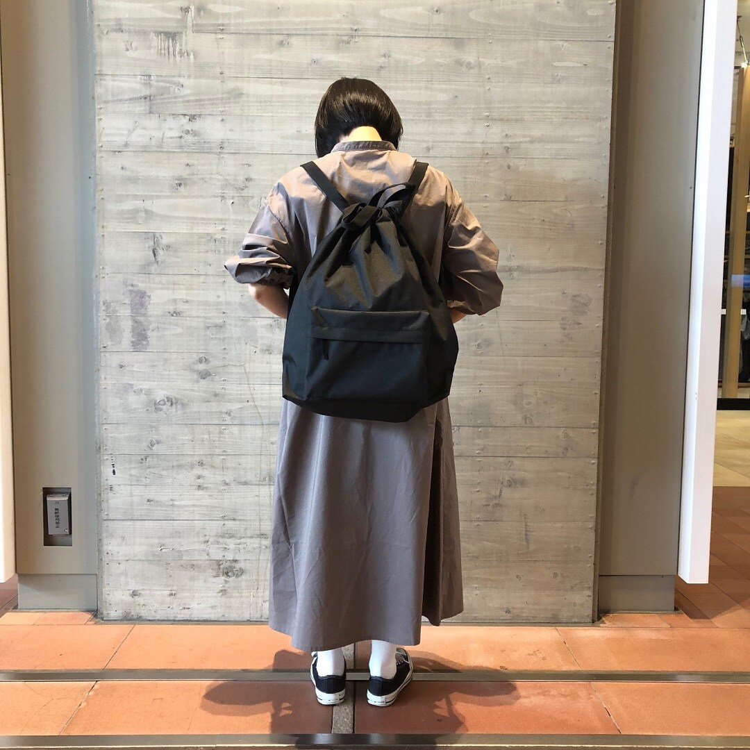 後ろ姿