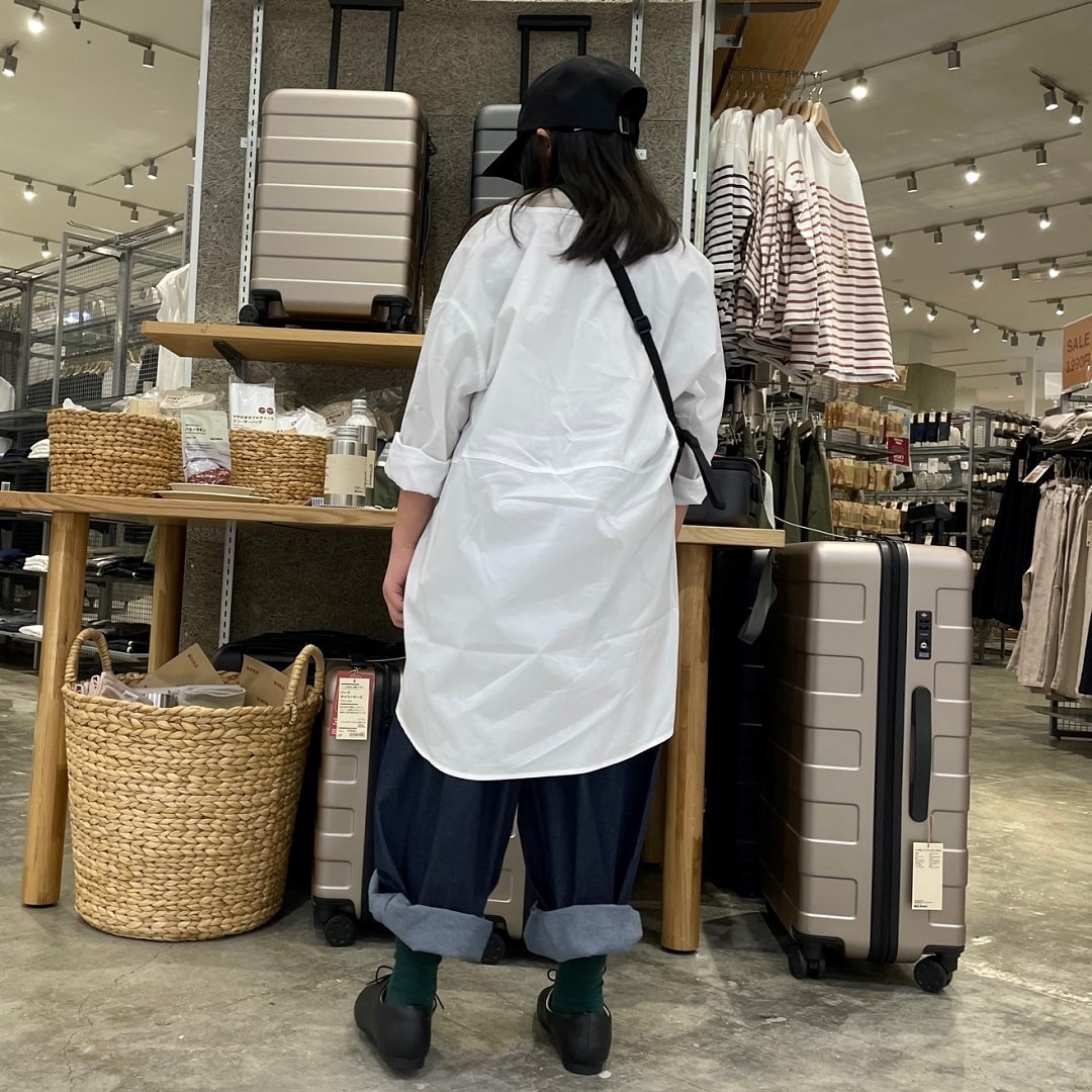 バックショット　全身