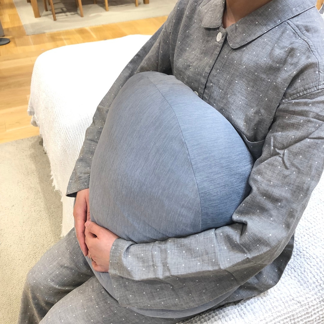 むアップ