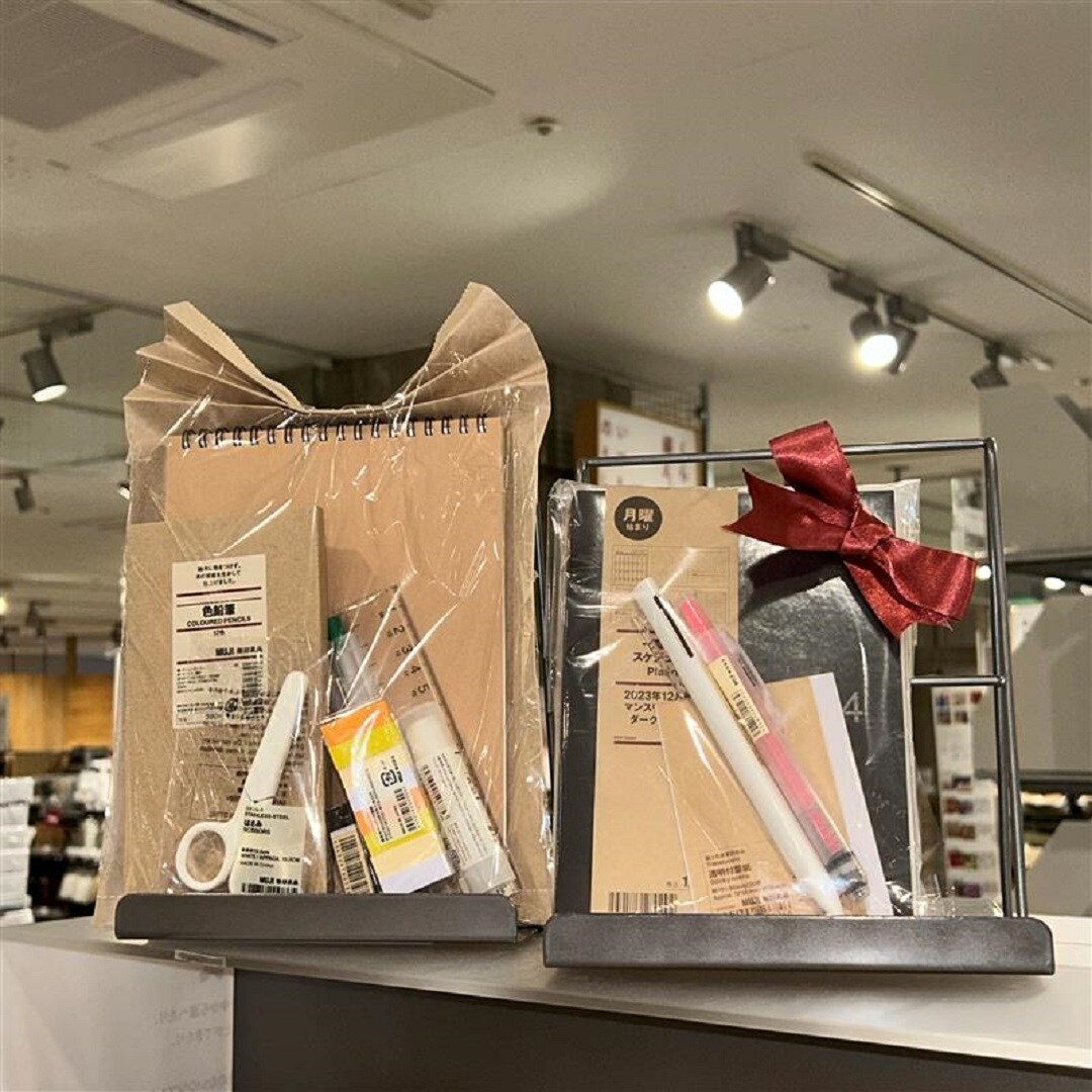 クリスマスギフト　文房具セット