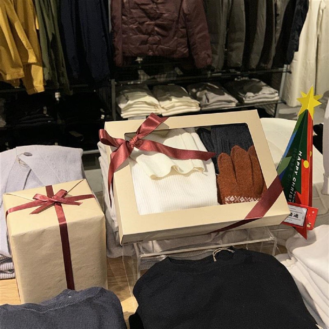 クリスマスギフト　婦人服