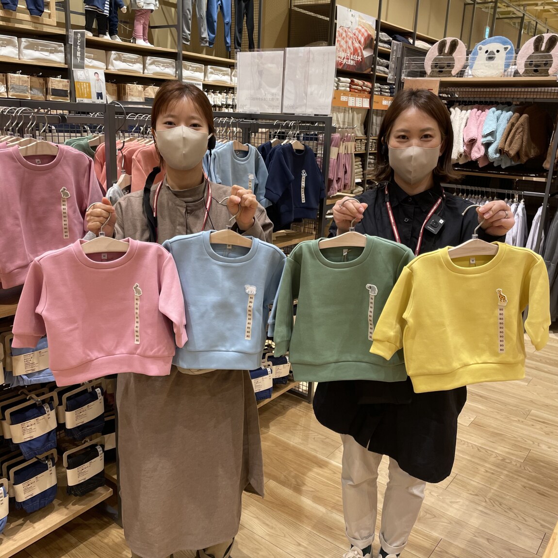 あたまするっと刺繡二重編みスウエットシャツ