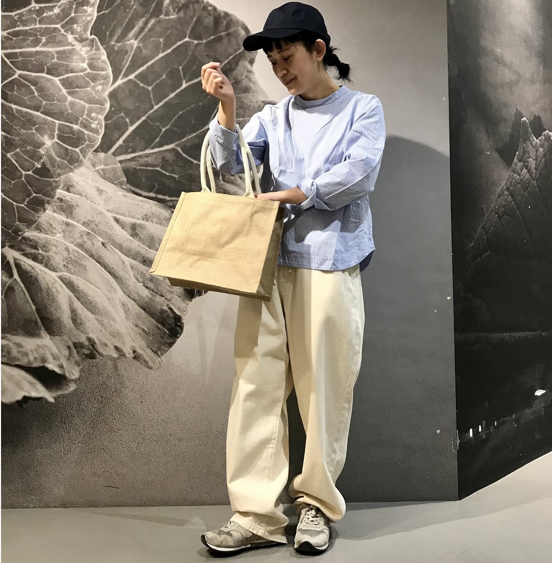 シャツ３
