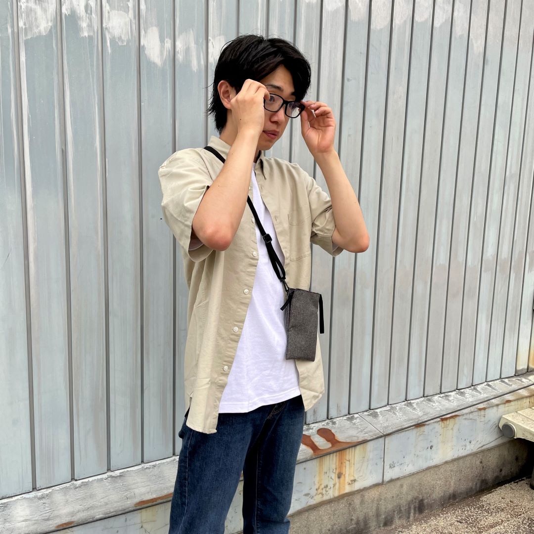 シャツ３