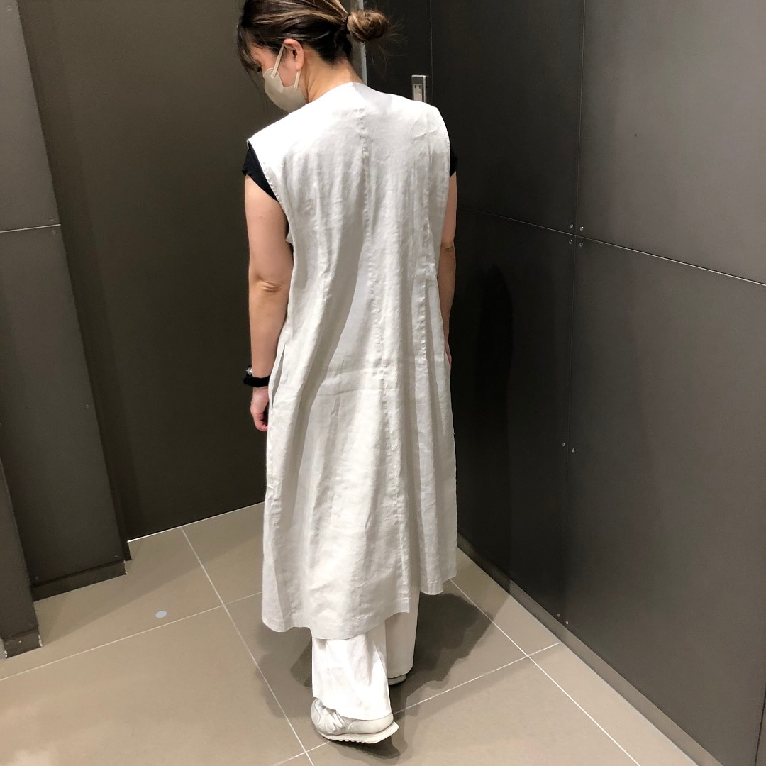 黒フレンチ後ろ
