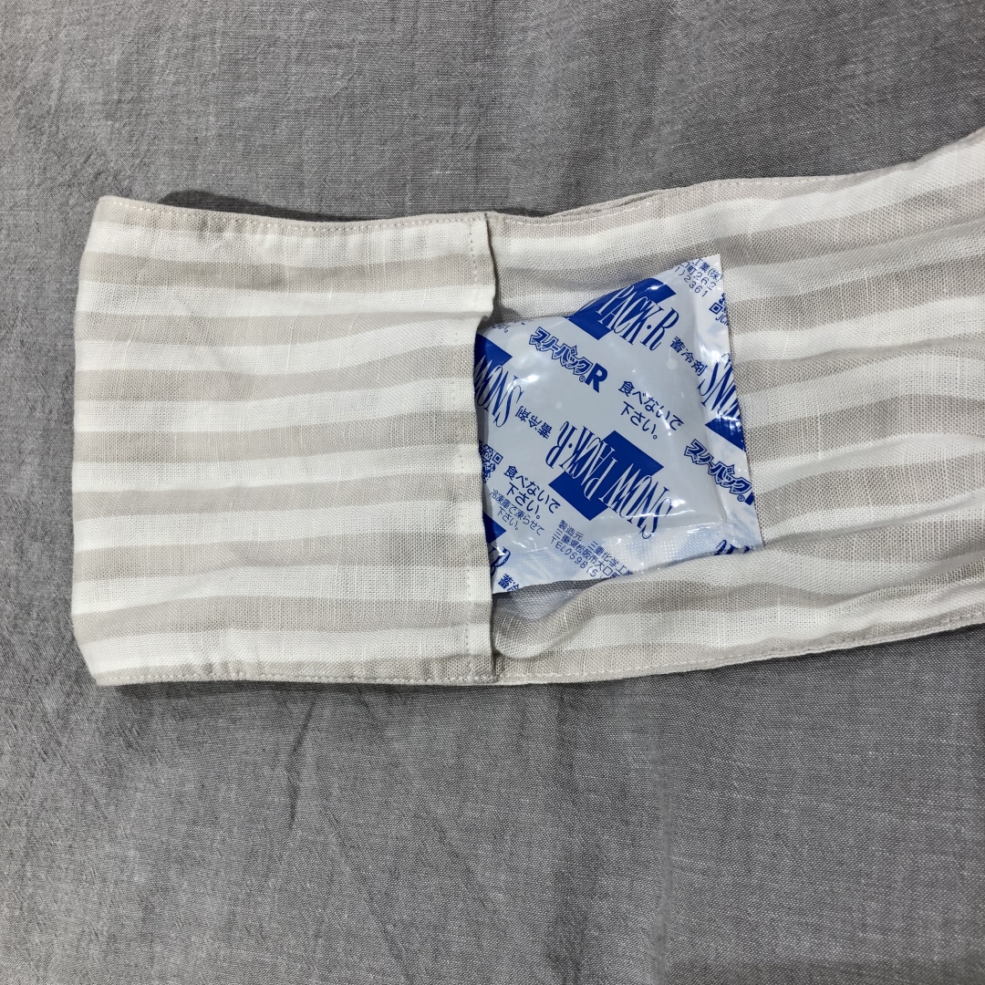 保冷剤とスカーフ