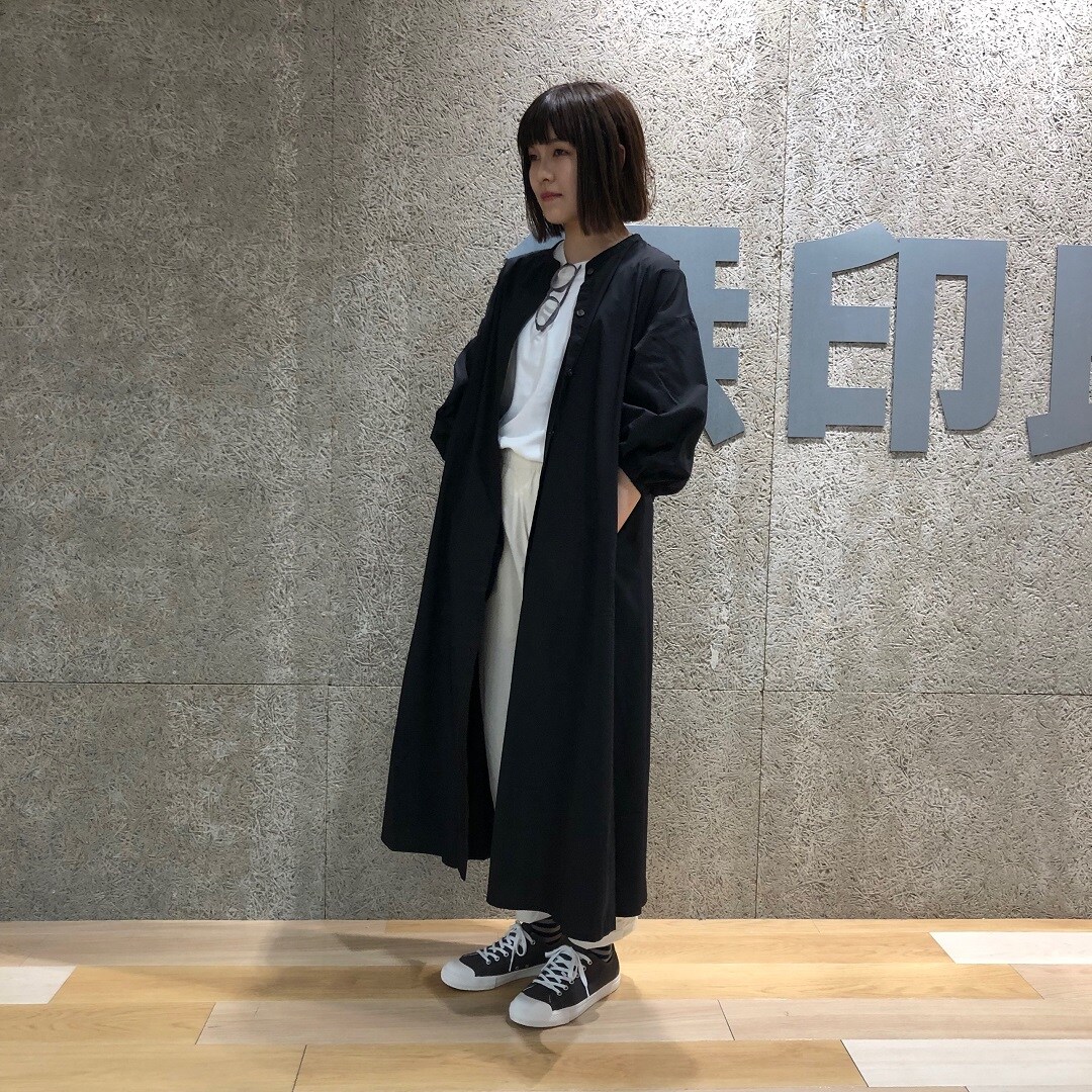 スタッフスナップ全身