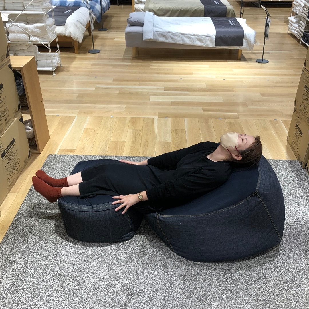 スタッフ寝る