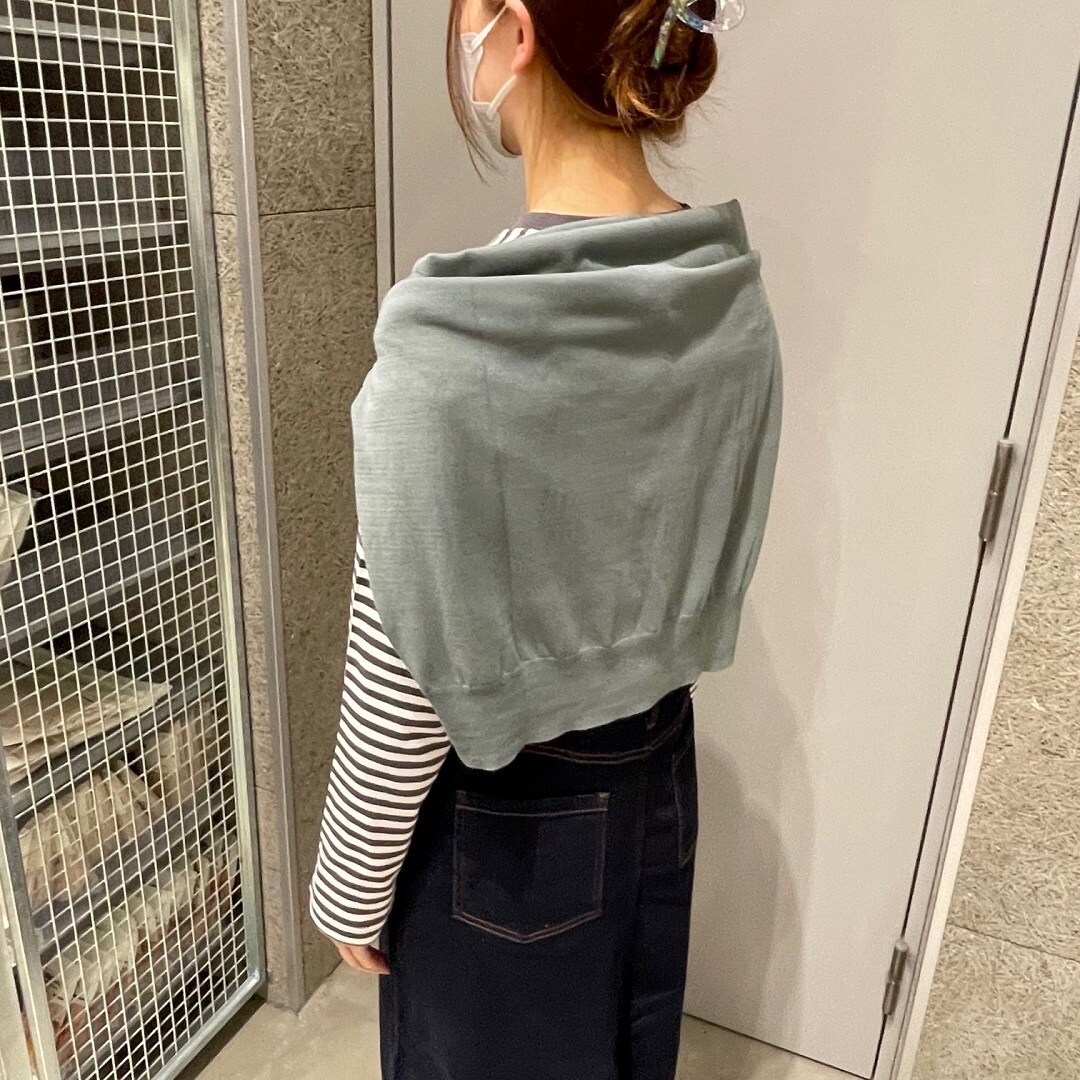 上半身　バックショット