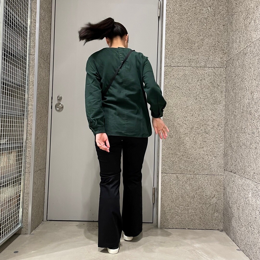 バックショット　全身