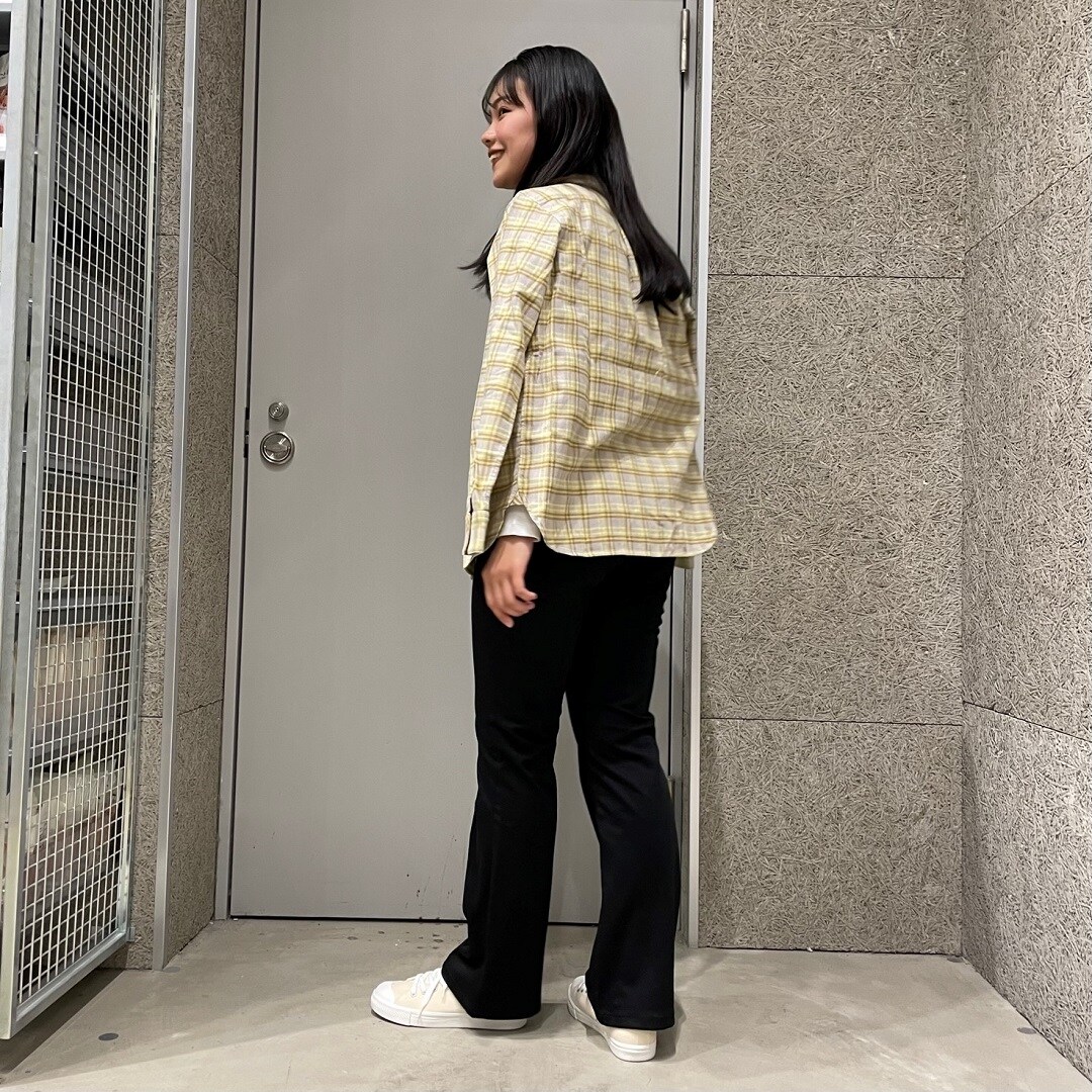 バックショット　全身