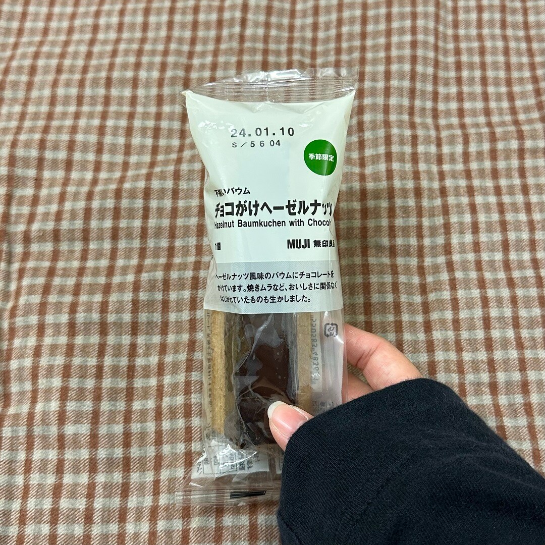 845