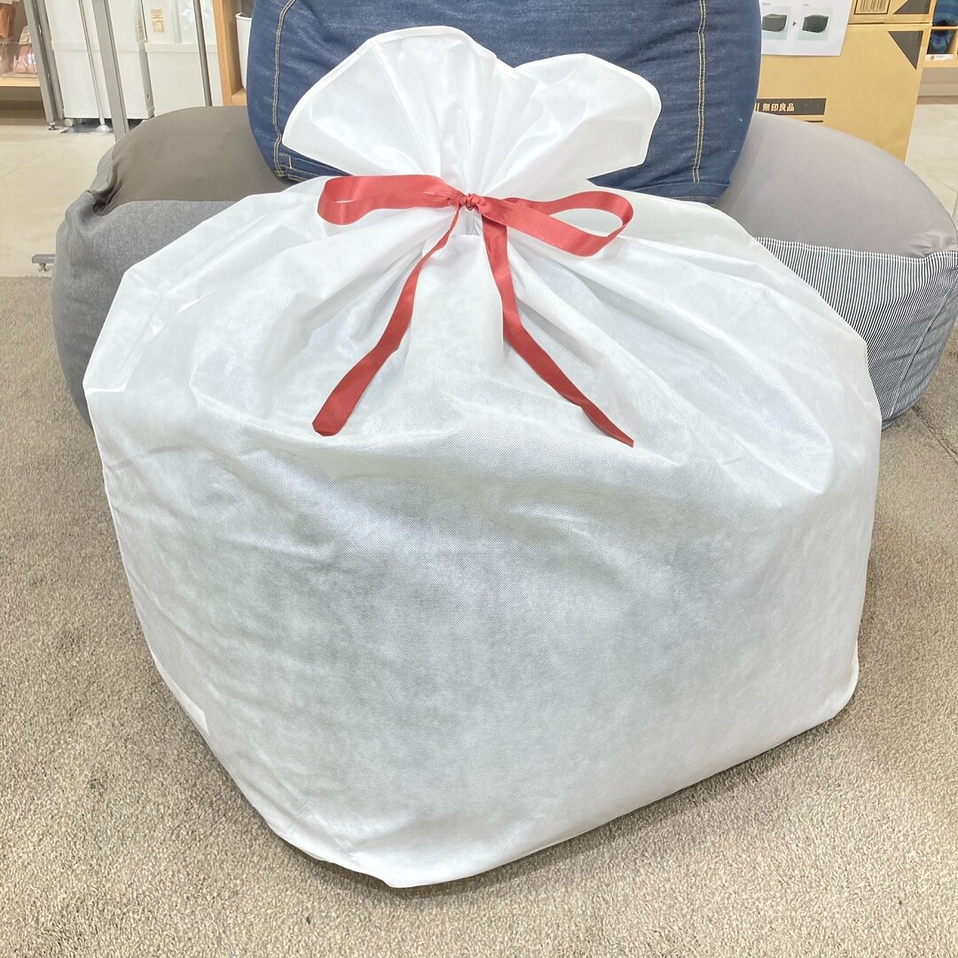 【CoCoLo長岡】体にフィットするソファ