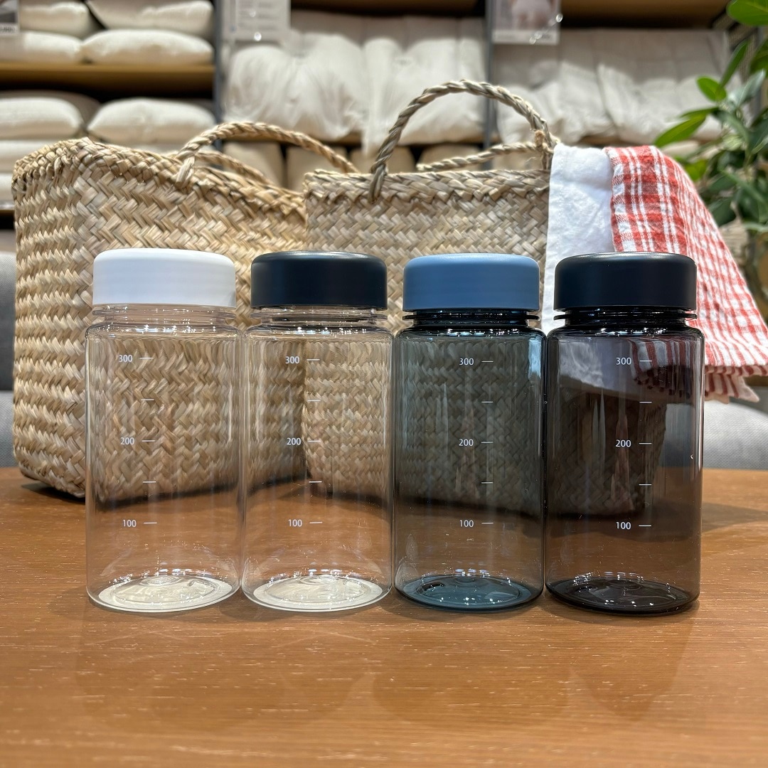 目盛り付きドリンクボトル