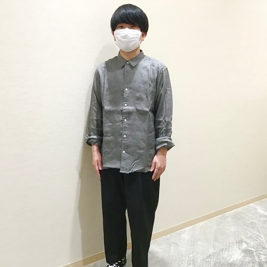 リネンシャツ